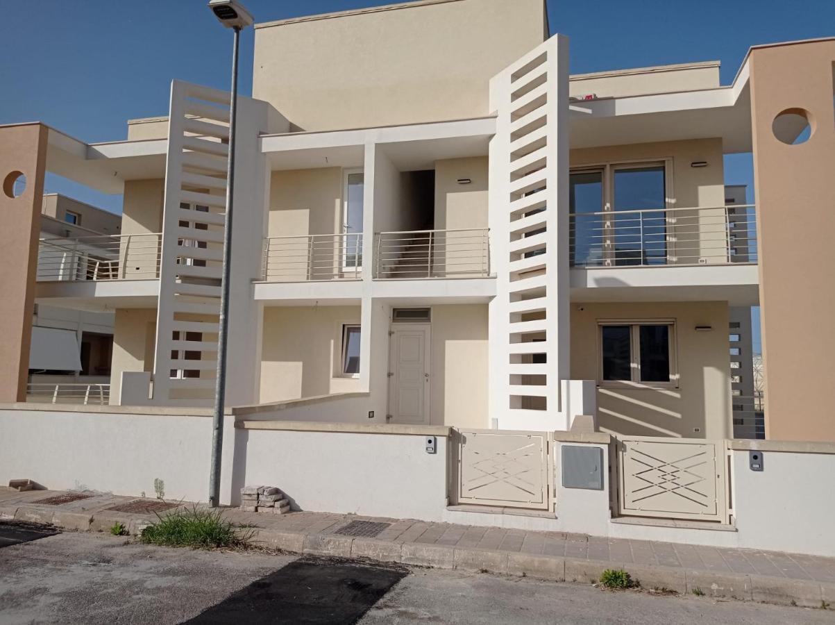 Gelsimori Apartments โอตรันโต ภายนอก รูปภาพ