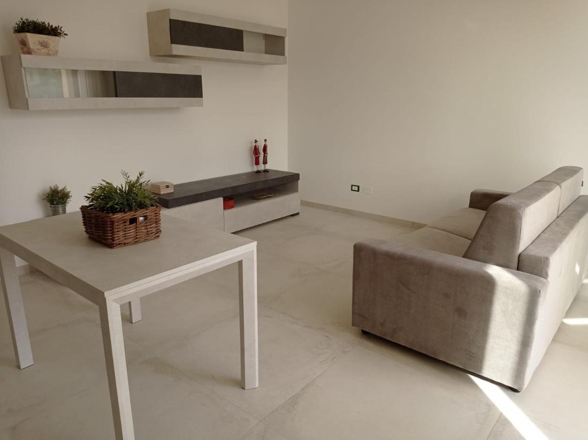 Gelsimori Apartments โอตรันโต ภายนอก รูปภาพ